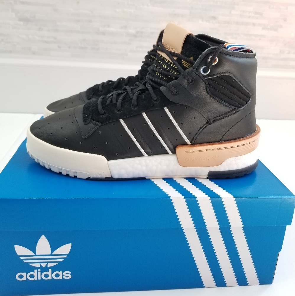 New ADIDAS Rivalry RM Sneakers - Picture 7 of 7